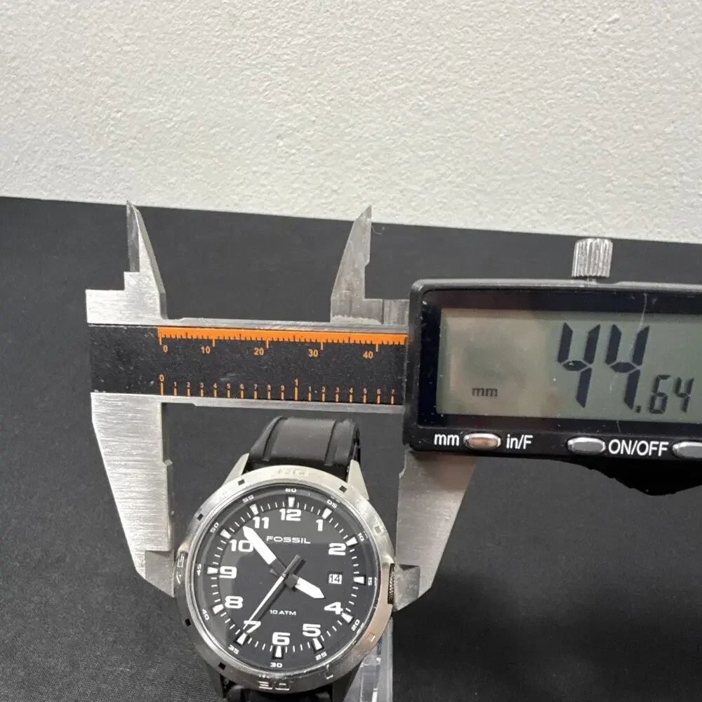 Fossil Men’s Wristwatch AM-4239 New Battery! Runs excellent!